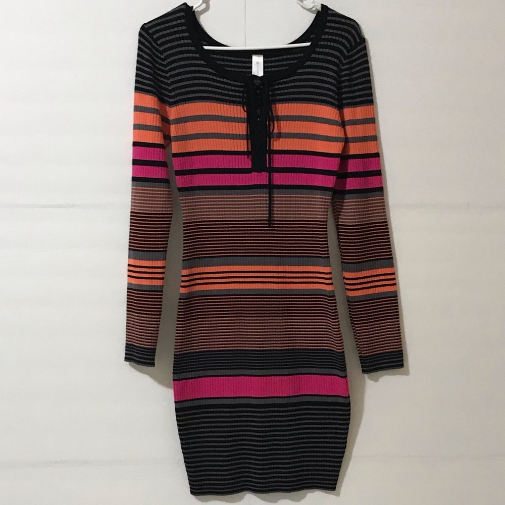 🤑🤑DRESS USED,,”N0 BOUNDARIES “👗  ( large 11-13)
